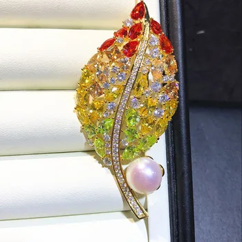 9-10 mm Sladkovodné Perly Breastpin Fancy Farebné Leaf Štýl Pearl Brošňa Ženy Pearl Prsia Pin Šperky Lady Dary